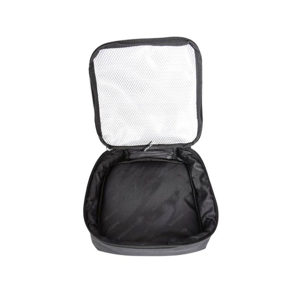 Easton Case Cube